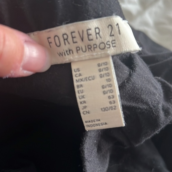 4 pairs of girls leggings! Size 9Y, 9-10Y - Picture 7 of 7